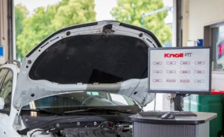 Schulungen online Man kann nicht alles wissen und das brauchen Sie auch gar nicht – mit Knoll Automotive steht Ihnen jederzeit ein Partner zur Seite, der Ihnen hilft, wenn Sie nicht weiterwissen.