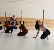 choreographie klassen nuremberg IMMO BUHL & LARÁ BUHL FREE SCHOOL OF DANCE RENEWAL CONTEMPORARY/MODERN DANCE seit 45 Jahren in Nürnberg