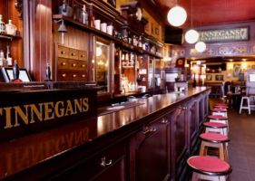 bars mit tischfussball nuremberg Finnegan's Harp Irish Pub