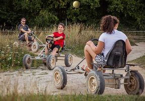 themenparks fur kinder nuremberg Lindenhof Erlebnishof