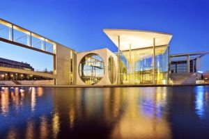 Zum Fotokurs Blaue Stunde bei Smartphone Fotokurs Nürnberg: Fotokurse und Fotoworkshops rund um die Smartphonefotografie.