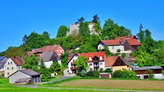 Die Burgruine Lichtenegg im Amberg Sulzbacher Land